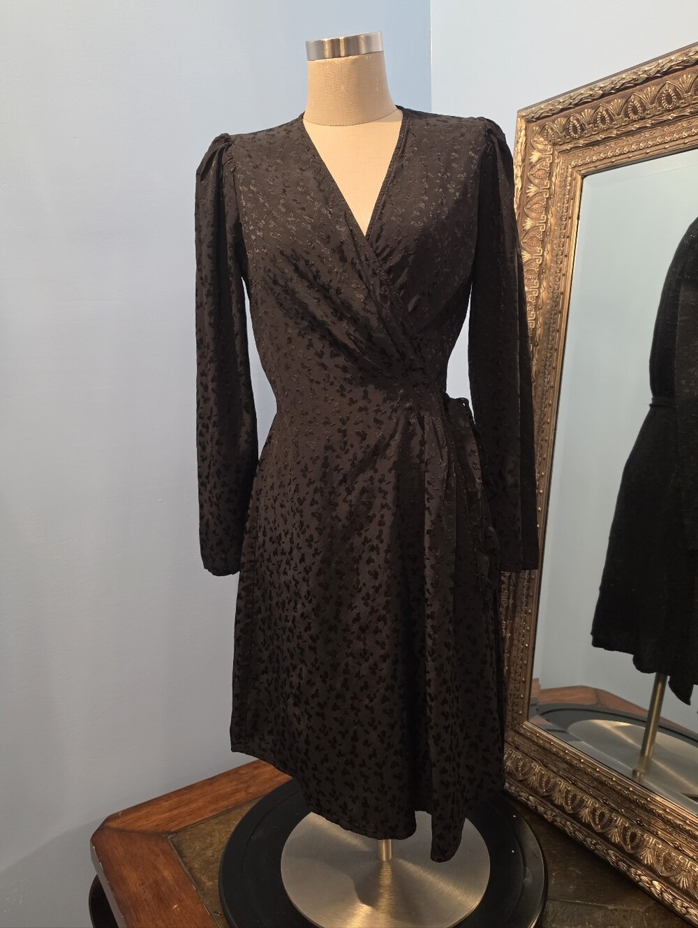 Express • Black Leopard Print Jacquard Wrap Dress. Sz Med.